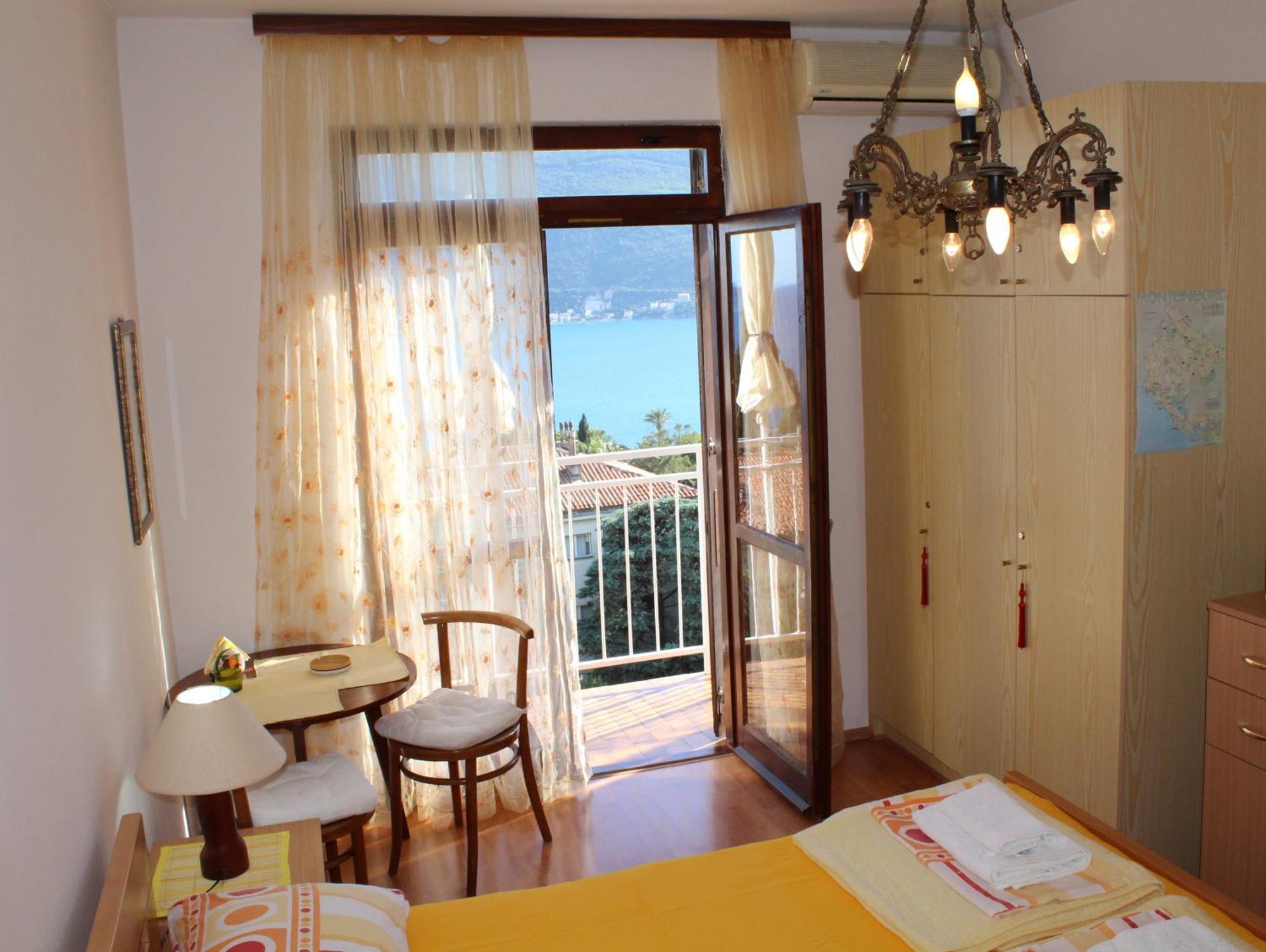 Guest House Tomanovic Herceg Novi Zimmer foto
